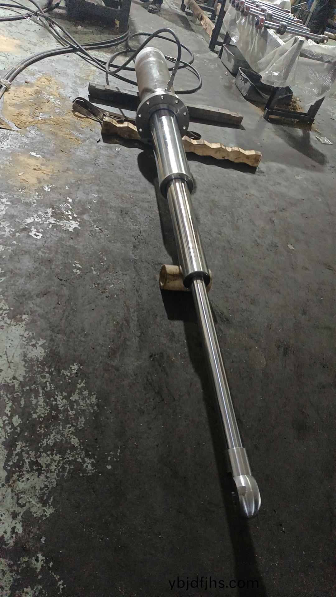 1705107665371266.jpg 7aed8890-d93e-4f6e-bd0f-c826bf332784.jpg